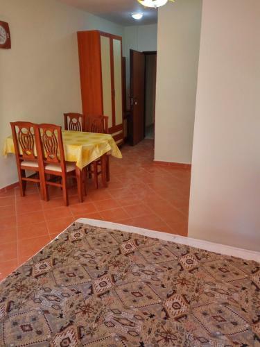 Aldom Apartments
