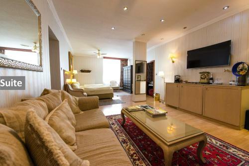 L�wen Hotel