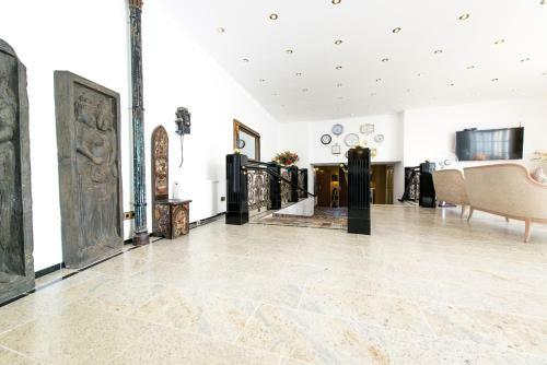 L�wen Hotel