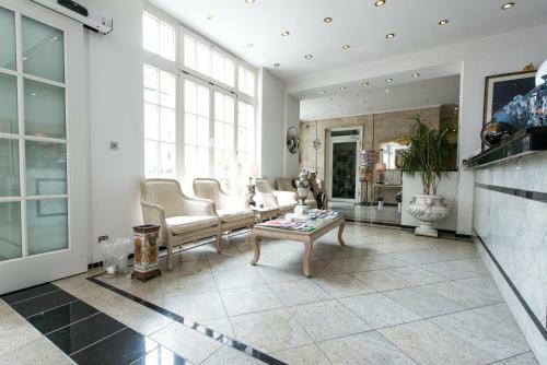 L�wen Hotel