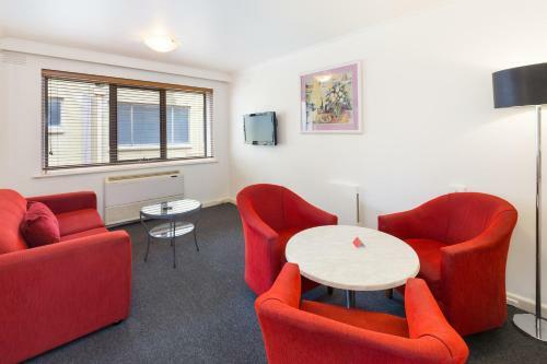 Aparthotel City Edge East Melbourne Apartment Hotel