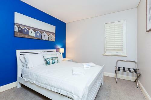 The Big Shell Apartment