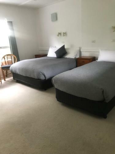 Hotel Gipsy Point Lodge & Cottages