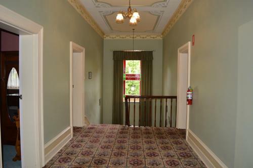 Bed & Breakfast Glen Osborne House