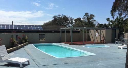 Coachman's Rest Motor Inn