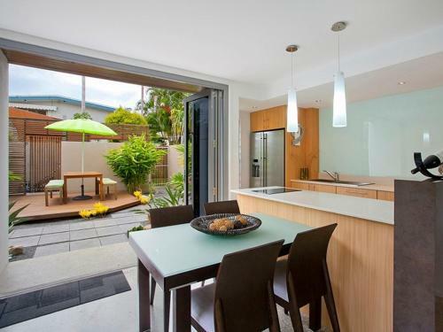 U3/27 Noosa Parade, Noosa Sound
