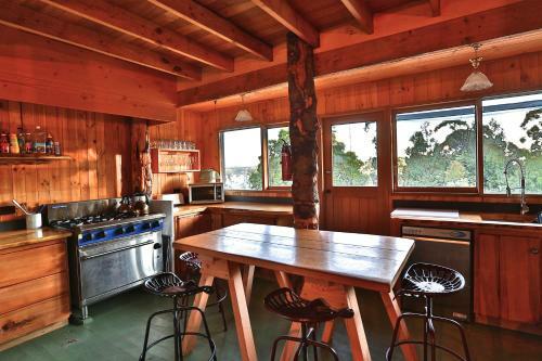 Bruny Lodge