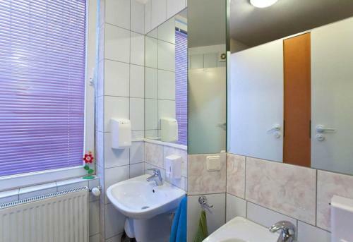 Hostal Youth Hostel 'podlasie'