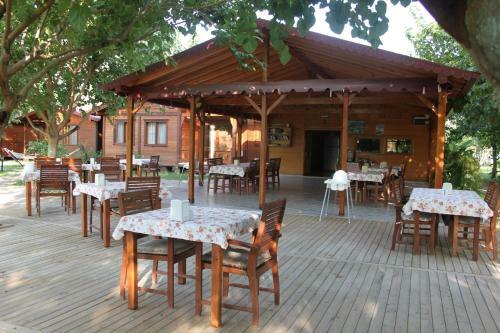 Hostal Ozge Bungalows