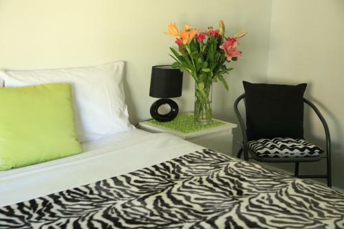 Wattle Grove Apartment