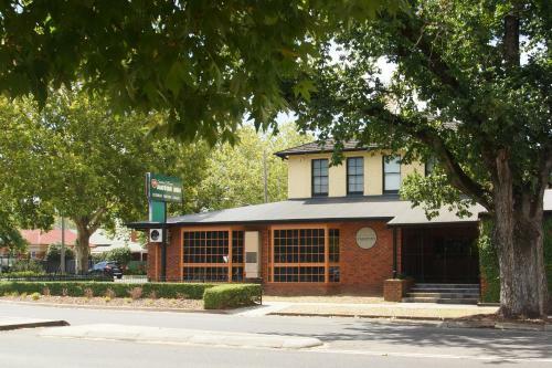 Seaton Arms Motor Inn