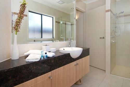 Reeflections Holiday Villas