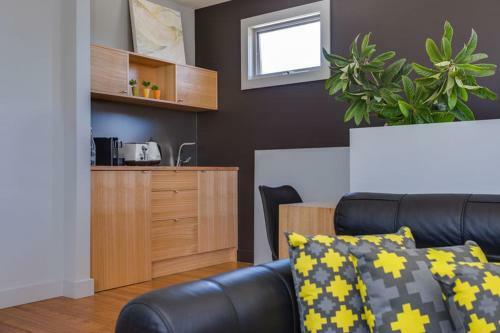 Loquat Apartment