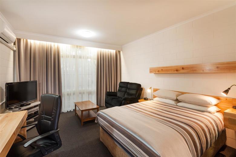 Motel Best Western Aspen And Apartments