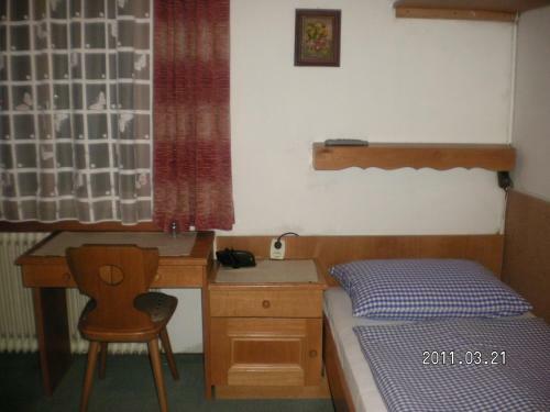 Hostal Pension Alpentraum