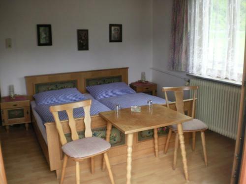 Hostal Pension Alpentraum