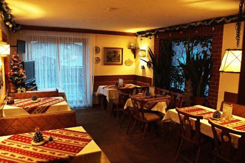 Hostal Pension Alpentraum