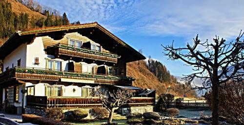 Hostal Pension Alpentraum