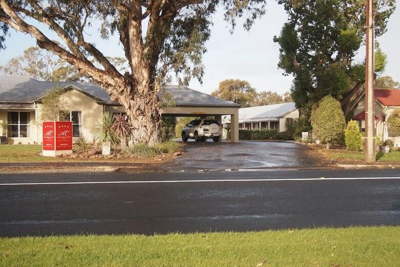 Motel Alexander Cameron Suites