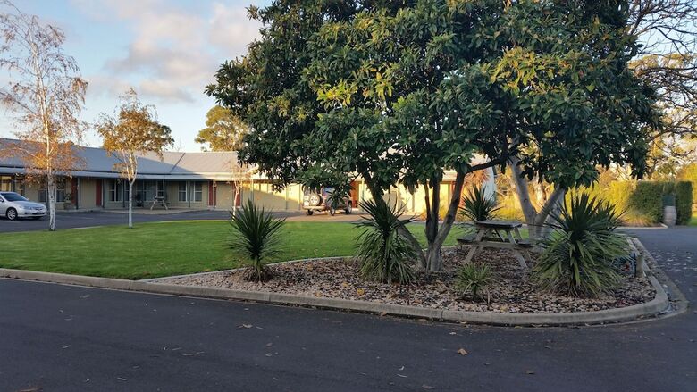 Motel Alexander Cameron Suites