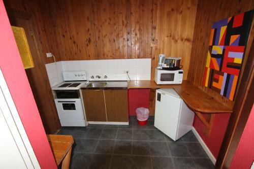 Bunkhouse Motel
