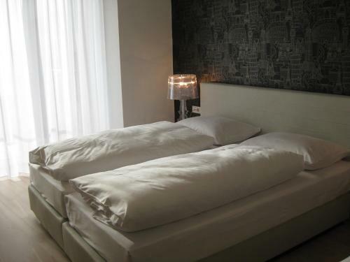 City Hotel