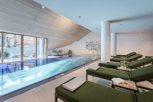 Hostal Hotel St�feli