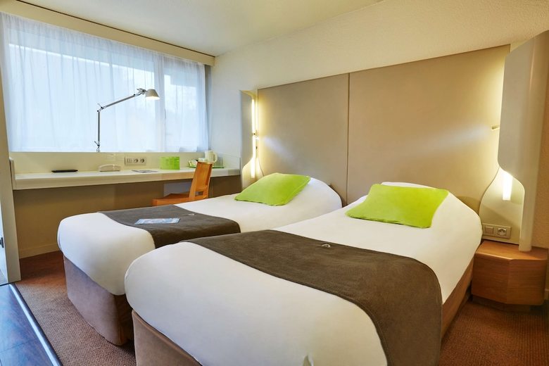 Hotel Campanile Epone