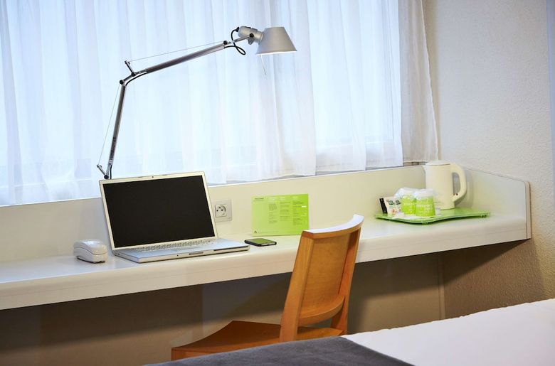 Hotel Campanile Epone