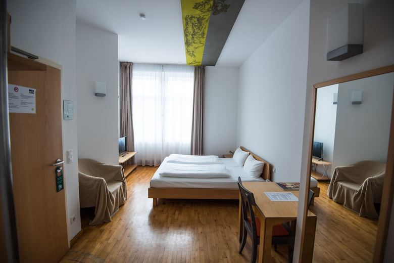 Hotel Robert Mayer
