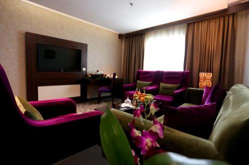Hotel Golden Bujari