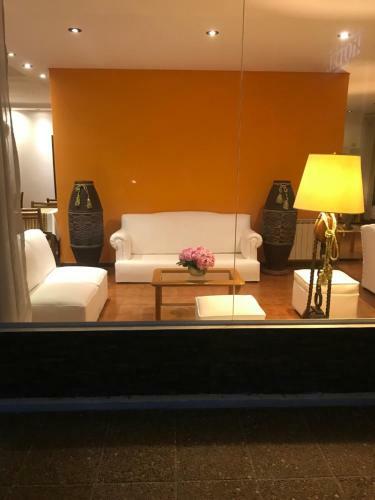 Onais Hotel
