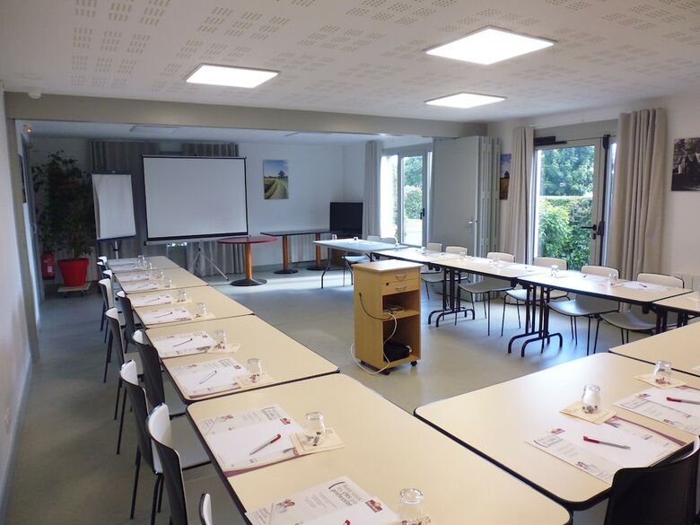 Hotel Campanile Mayenne