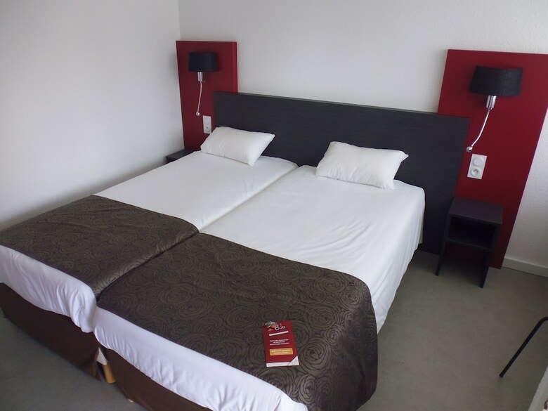 Hotel Campanile Mayenne