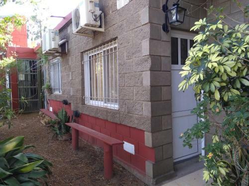 La Casa De Los Pinos