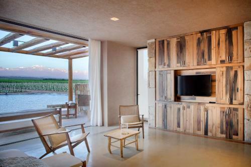 Rosell Boher Lodge