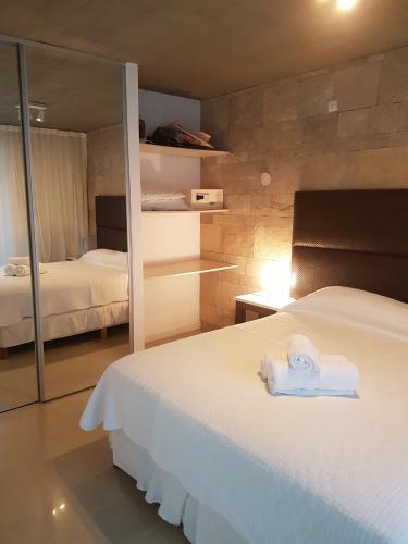 Apartment In Linda Bay Complex