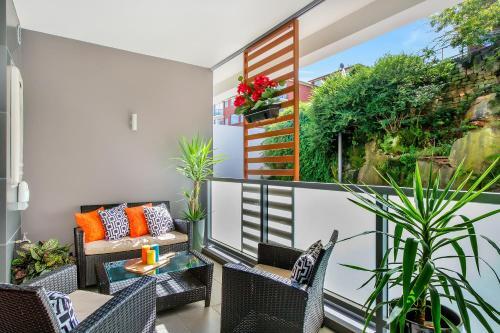 Balmain Rozelle Luxury 2 Bed Self Contained Apartment (105lil)