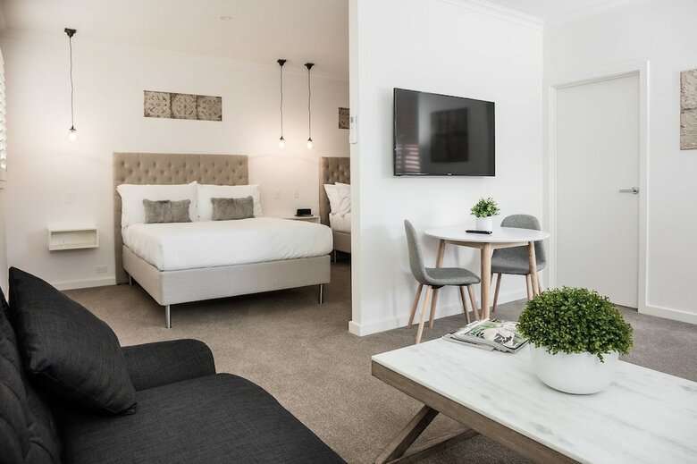 Newington Apartments