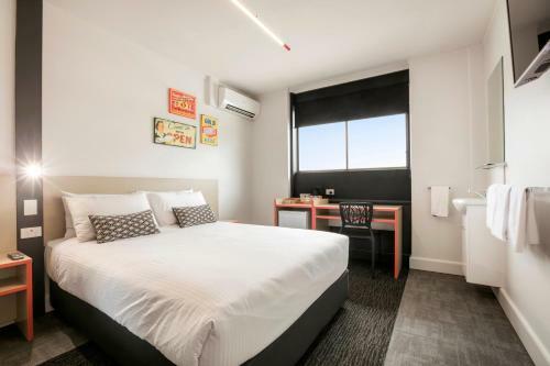 Camp Hill Hotel