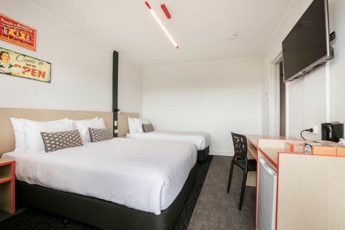 Camp Hill Hotel
