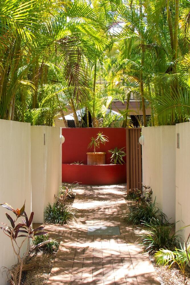Riverpark - Studio Apartment