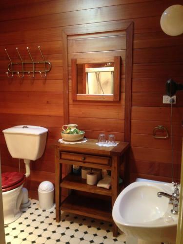 Bed & Breakfast Fernbrook Lodge
