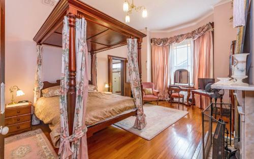 Villa Rosslyn