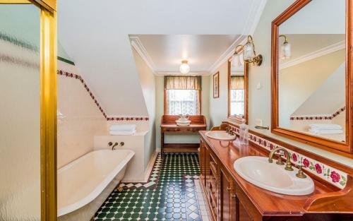 Villa Rosslyn
