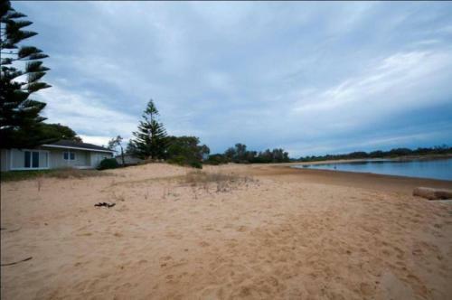 Jetty Road On The Beach