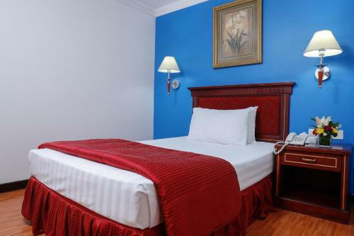 Taj Plaza Hotel