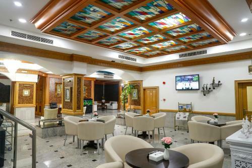 Taj Plaza Hotel