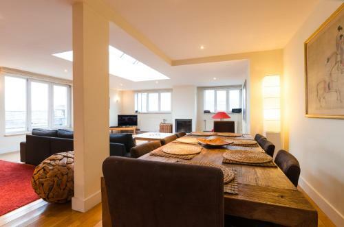 Apartamento 3 Bedroom Penthouse