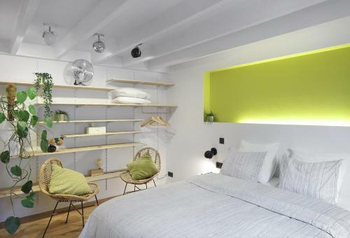 Hostal Alphabed Guest House